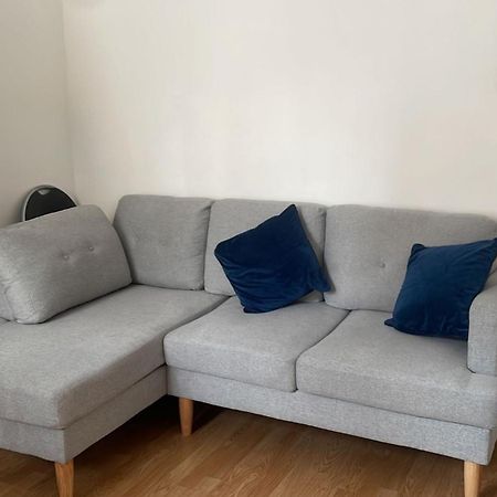 4 Bedroom House In Turnpike Lane/Wood Green London Exteriör bild